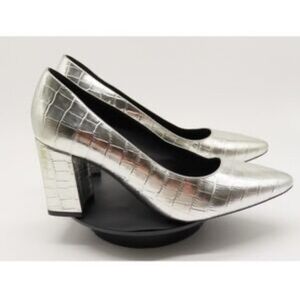Silver peony pumps size 10.5